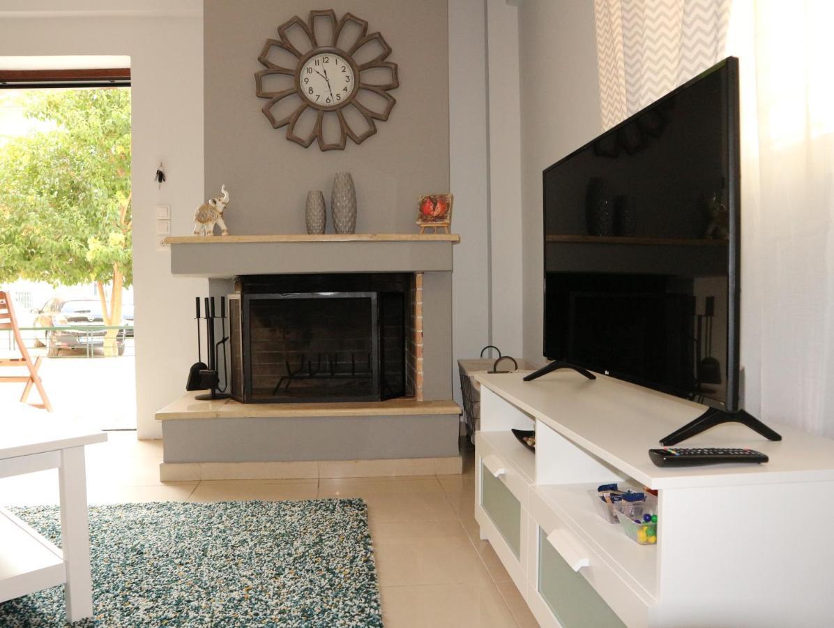Modern Riviera Azure Residence Close To Beach Атина Екстериор снимка